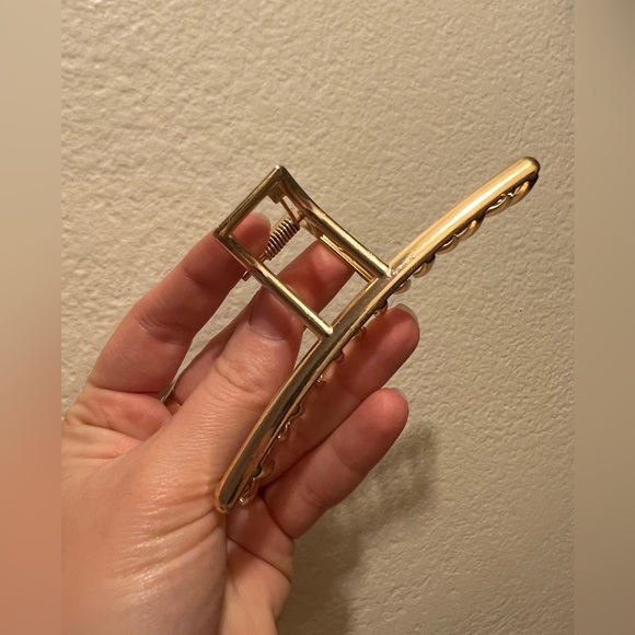 Set of 5 Golden Metal Claw Clips - Picture 2 of 6